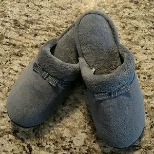 Slippers by Isotoner